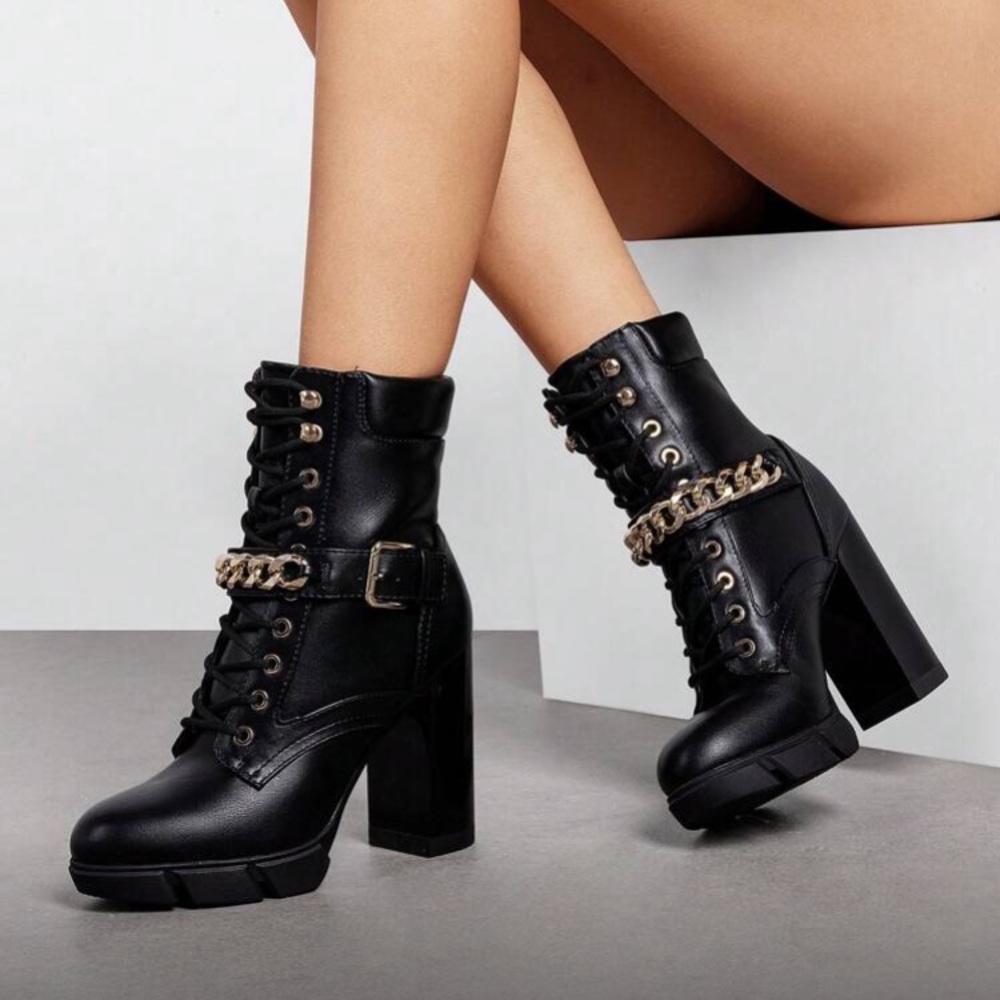 Elegant Black Lace-Up Boots with Chain Accent